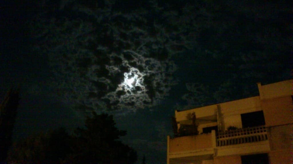 Une lune d'août
