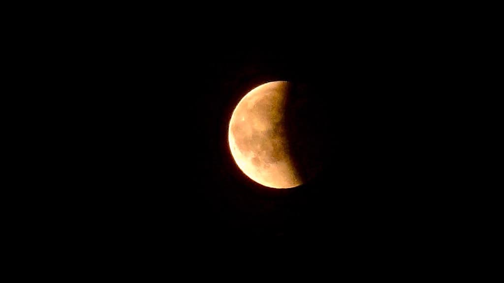 L'éclipse à 00:11 (G@tto)