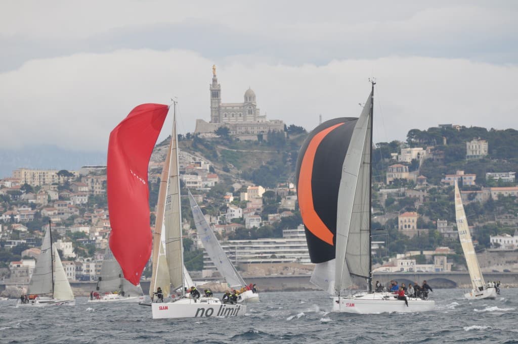 régate à Marseille bon vent ,sans soleil