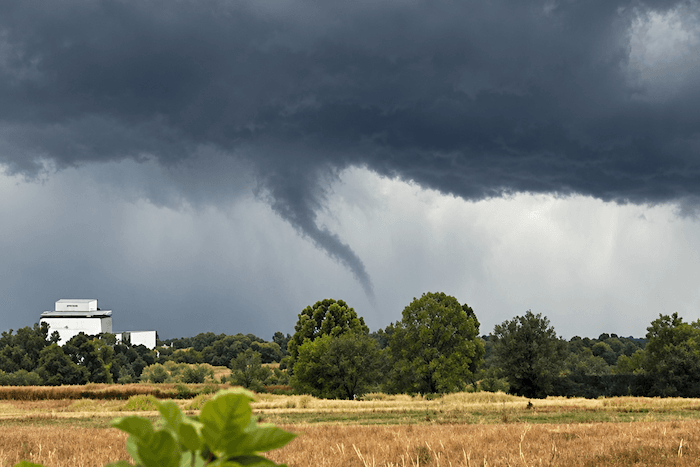 Deux tornades touchent terre près d’Aigues-Mortes