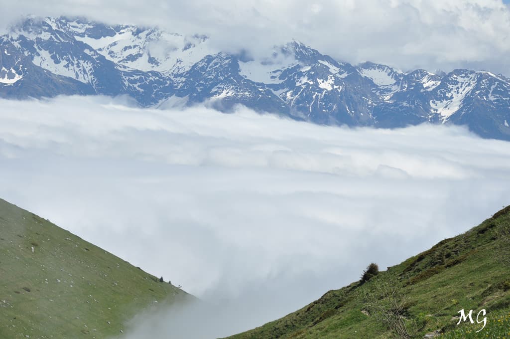 Soleil au dessus des nuages sur le massif de la Chartreuse !!!