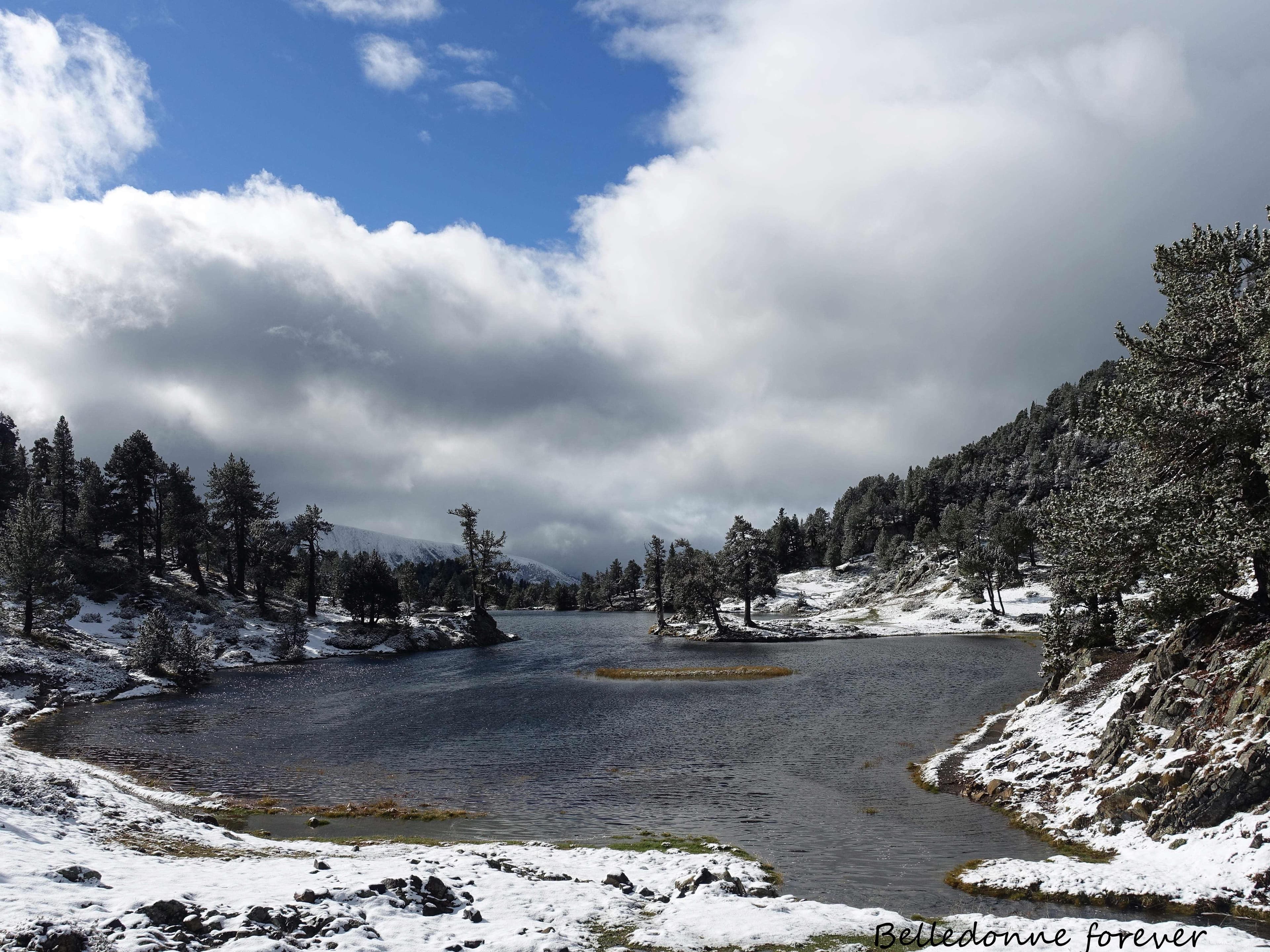 Lac achard bien rempli A.P.