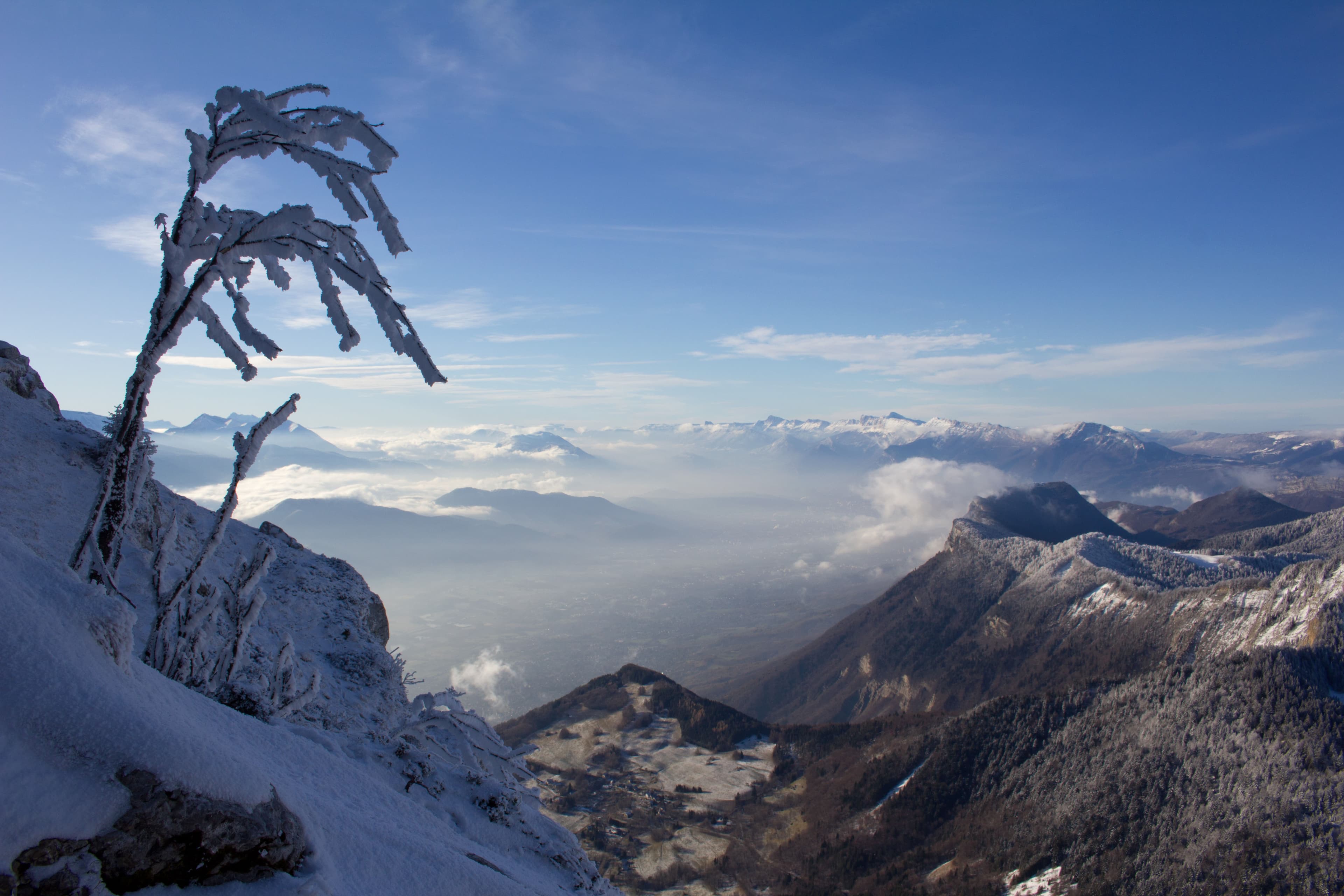 Vercors Grenoble et Chartreuse depuis les pentes de la Dent de Crolles