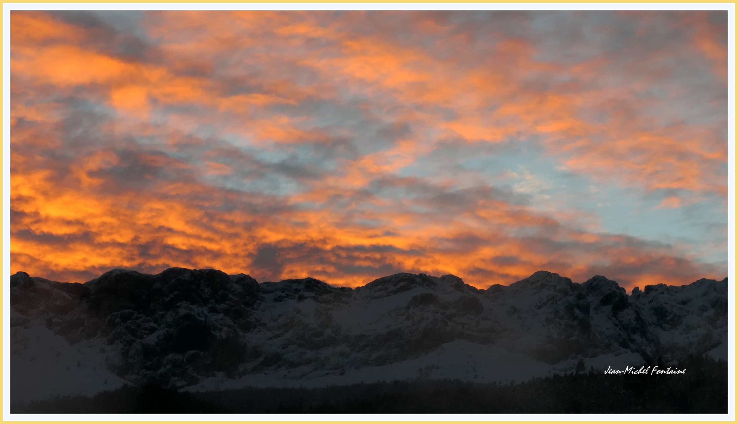 lever de soleil dans une atmosphère glaciale