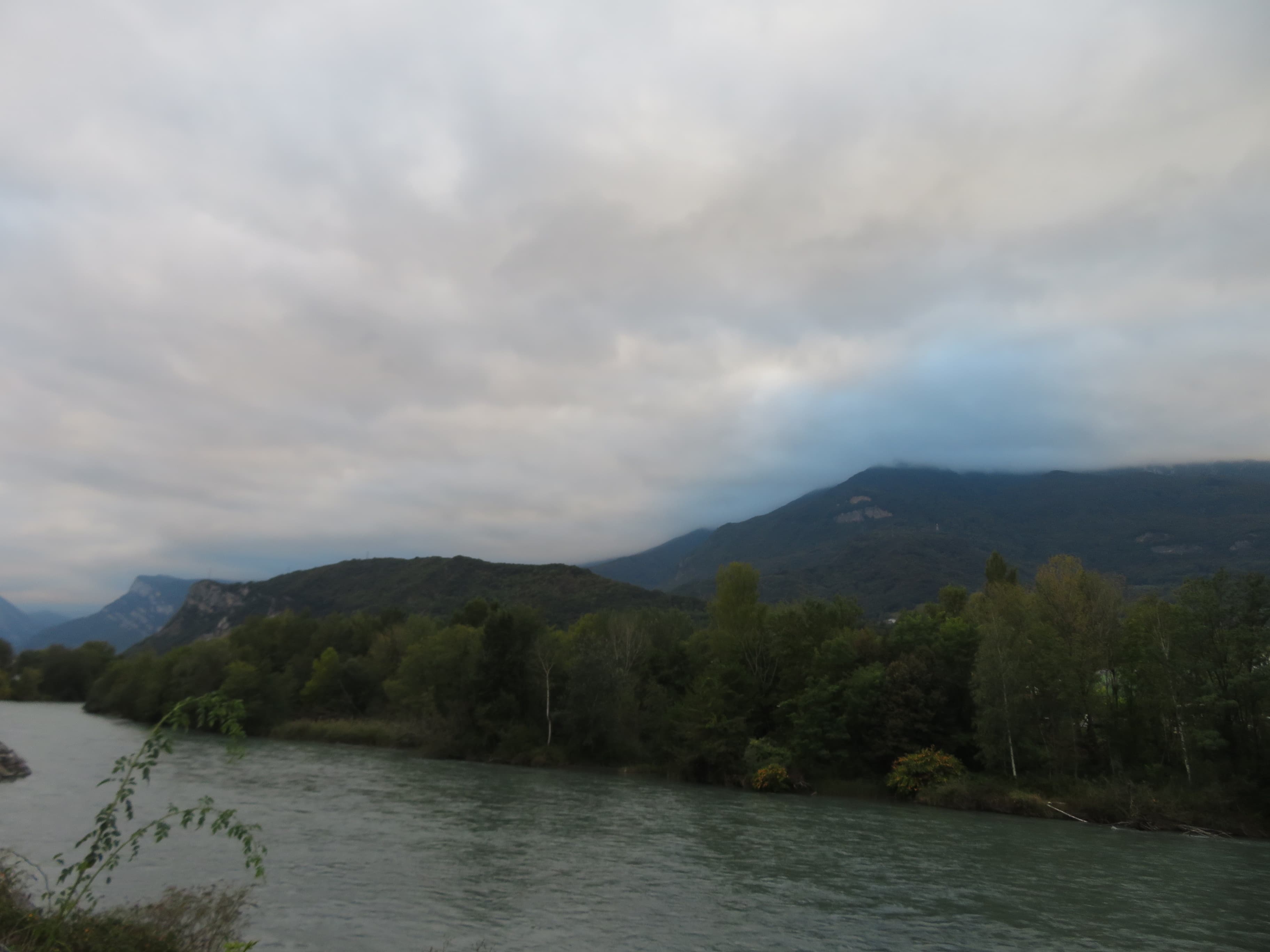 juste ce qu'il faut de bleu