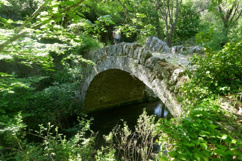 arrière du pont à la coquille Buoux