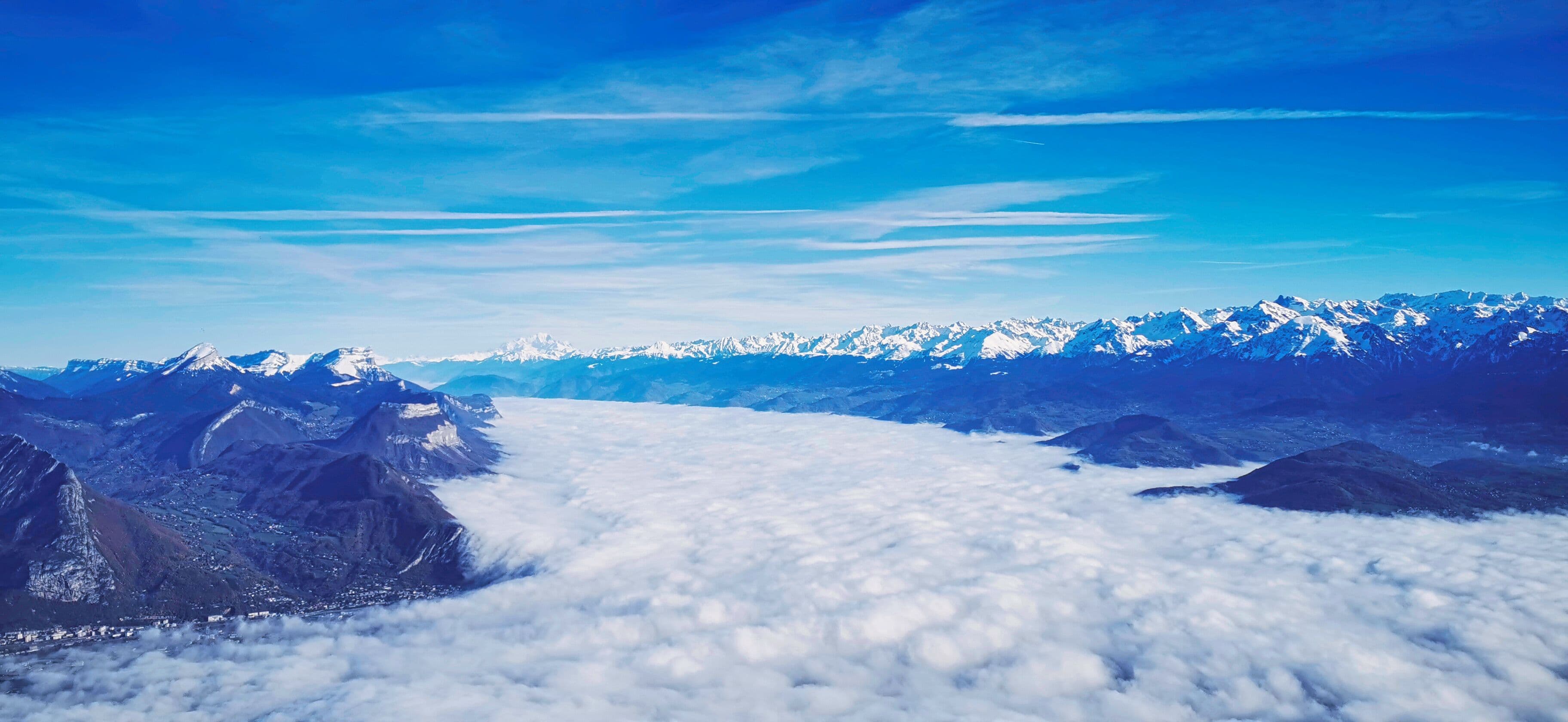 Grenoble et le Grésivaudan sous la "crasse". Le Moucherotte (1900m)