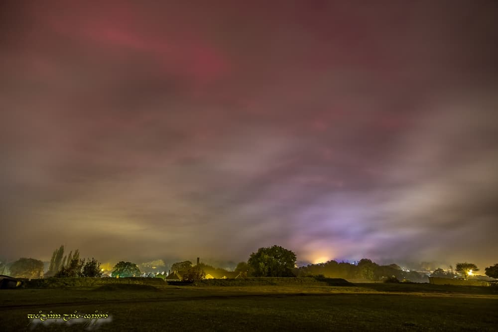 Entre brume, nuages et lumières de la ville...