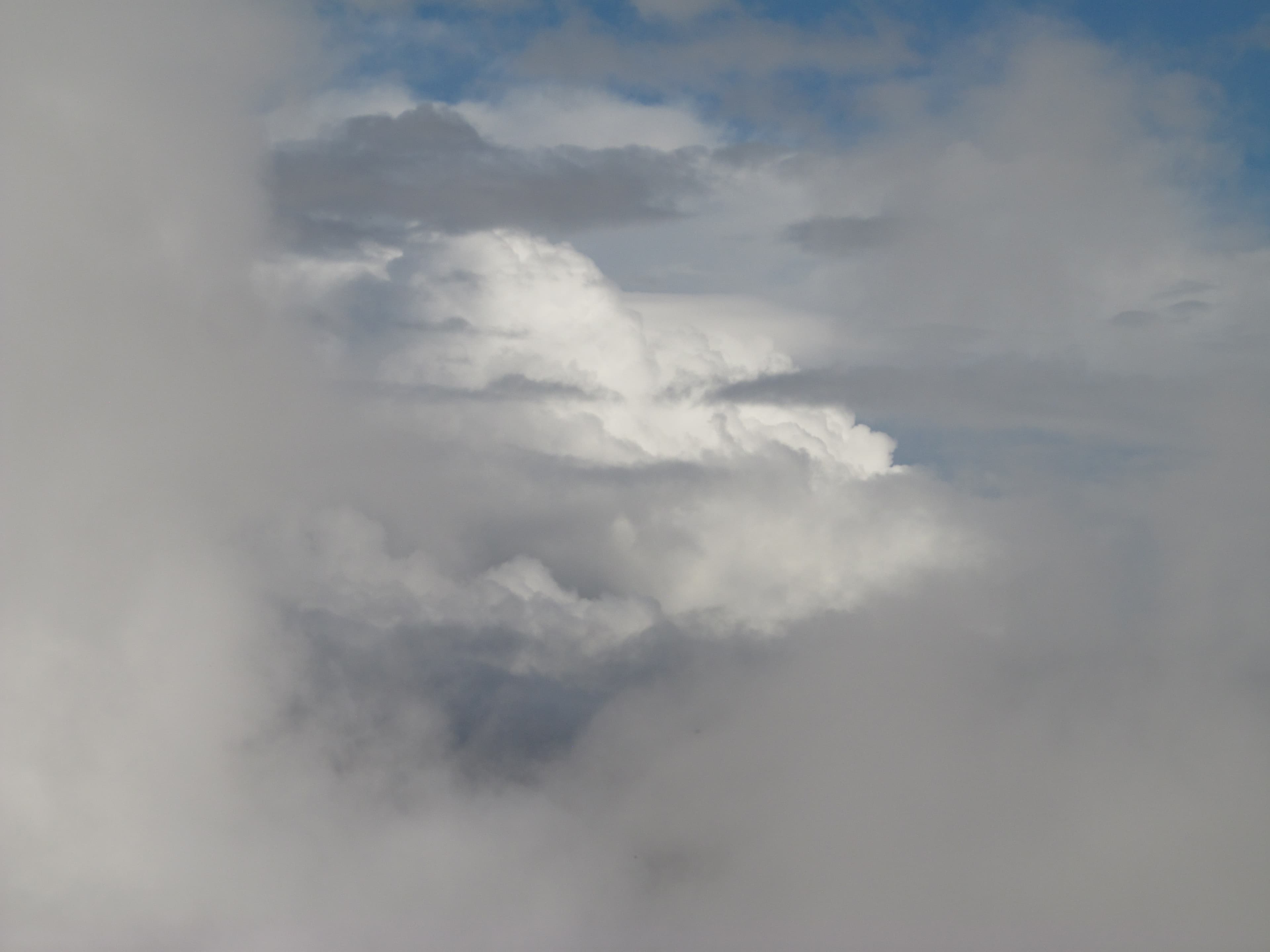 Dans les nuages au dessus de Grenoble