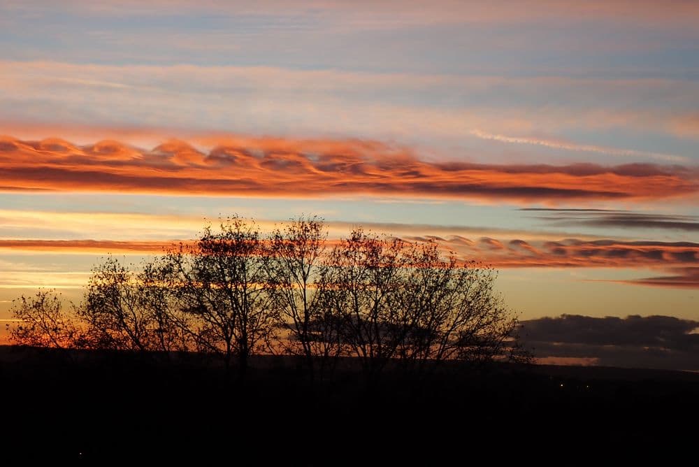 Etranges nuages