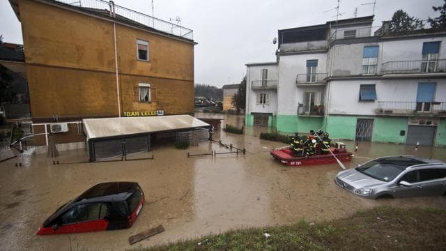 Image d'illustration pour France et Italie : neige et fortes pluies méditerranéennes