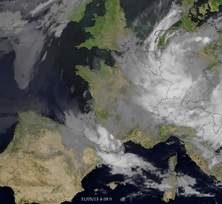 Image d'illustration pour Fortes pluies au Sud-Est et au Nord-Est