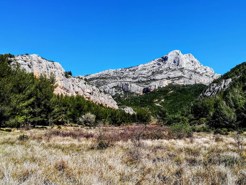 Ste Victoire par beau temps