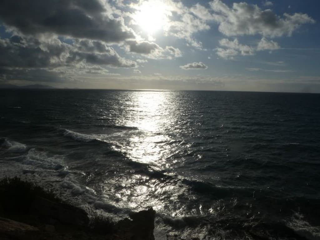 lumière nocturne sur la mer