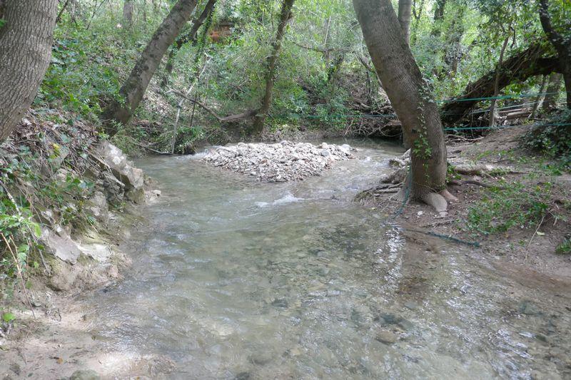 ruisseau de vauvenargues très en eau