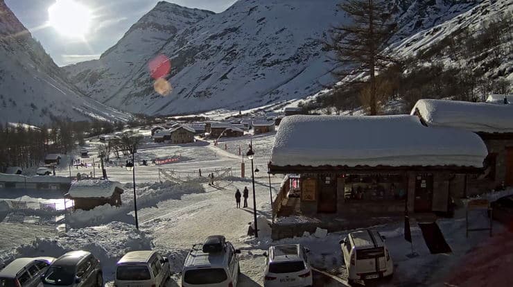 Image d'illustration pour Enneigement en montagne : les massifs attendent les flocons