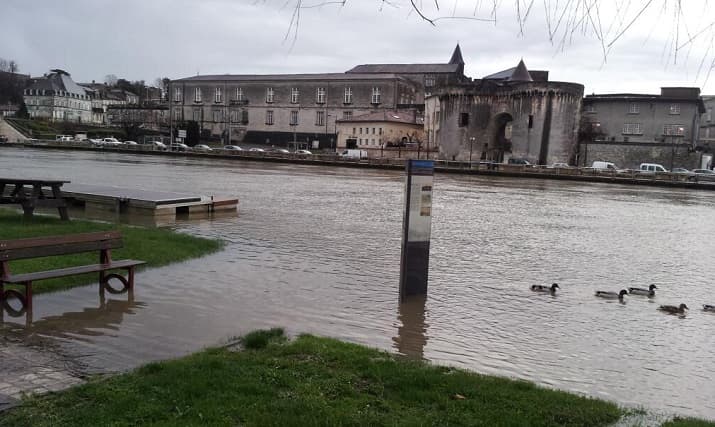 Image d'illustration pour Suivi des intempéries dans le Sud-Ouest et près des Pyrénées